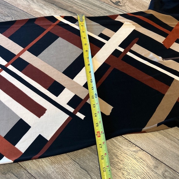 Chico’s Travelers Graphic Printed Midi Dress Size 0 Nwt’s 109$ - Picture 9 of 12